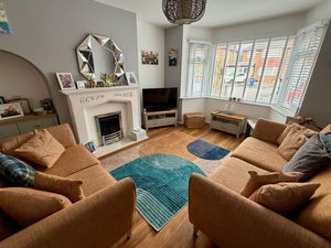 Lounge- click for photo gallery